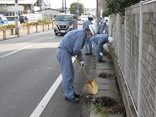 構外清掃（千葉工場）